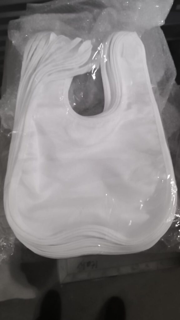 Bavaglini   .sublimazione  con strappo